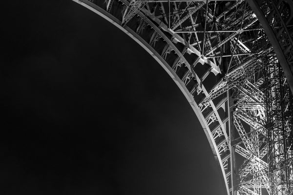 Eiffel Tower - arch : semi-gloss